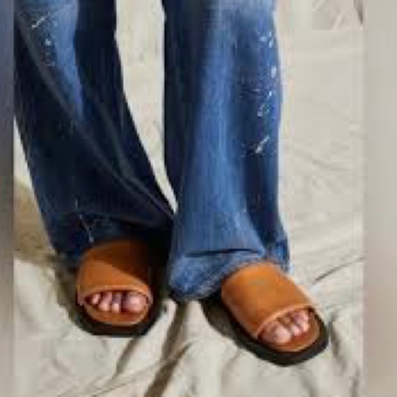 Wren Slip-On Sandals NIB by Free People - Picture 2 of 2